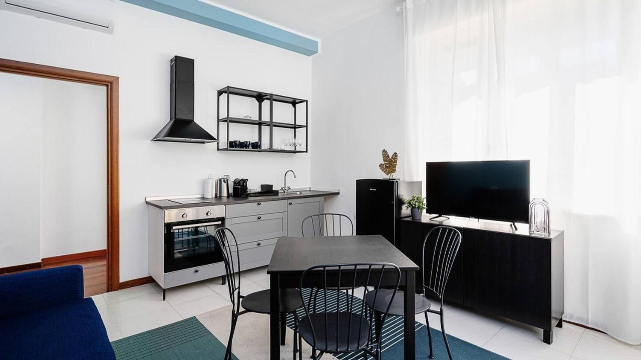 Blue City Paradise - Renovated Apt In Center Milanアパートメント エクステリア 写真