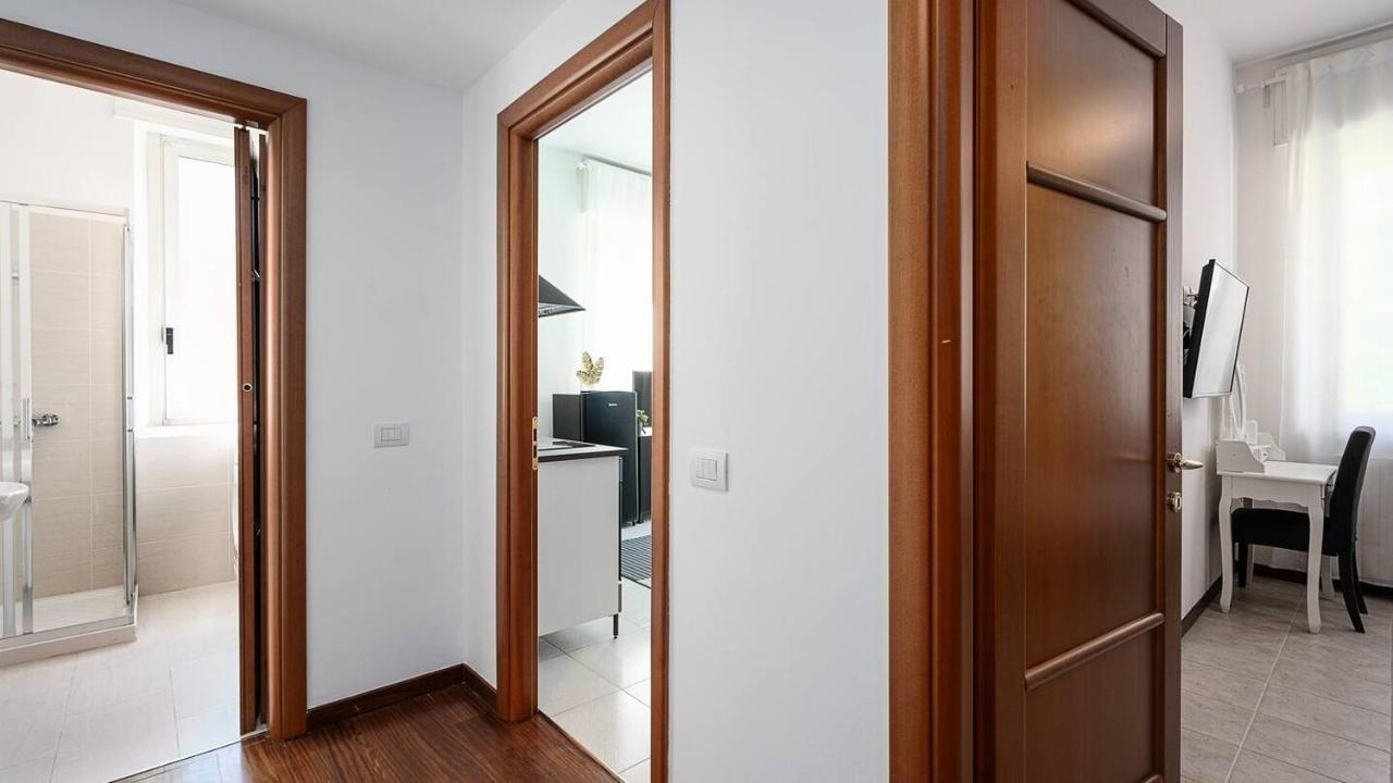 Blue City Paradise - Renovated Apt In Center Milanアパートメント エクステリア 写真